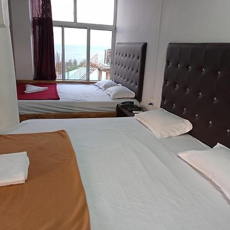 Oyo 81600B Pearl Marine Hotel Порт Блеър Екстериор снимка